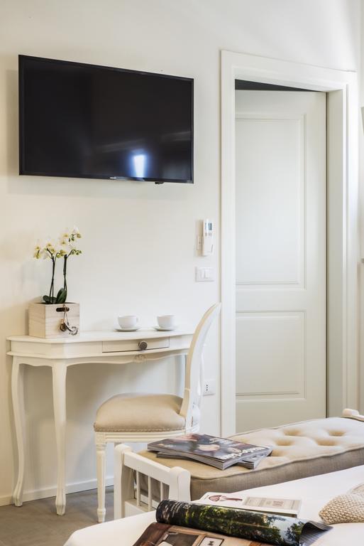 Riviera Carducci Rooms Пескьера-дель-Гарда Экстерьер фото