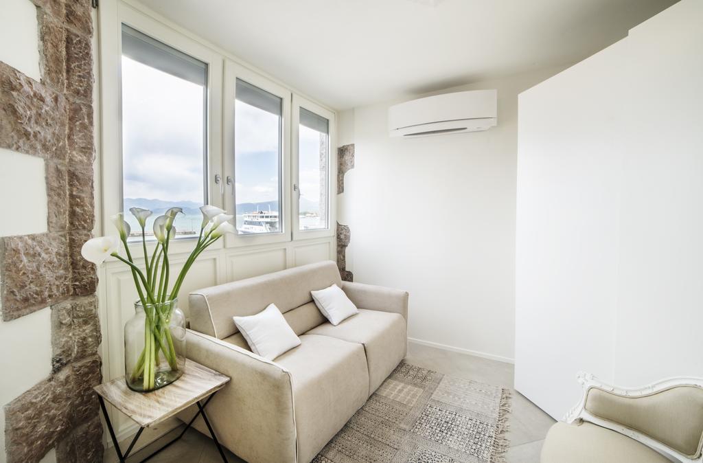 Riviera Carducci Rooms Пескьера-дель-Гарда Экстерьер фото