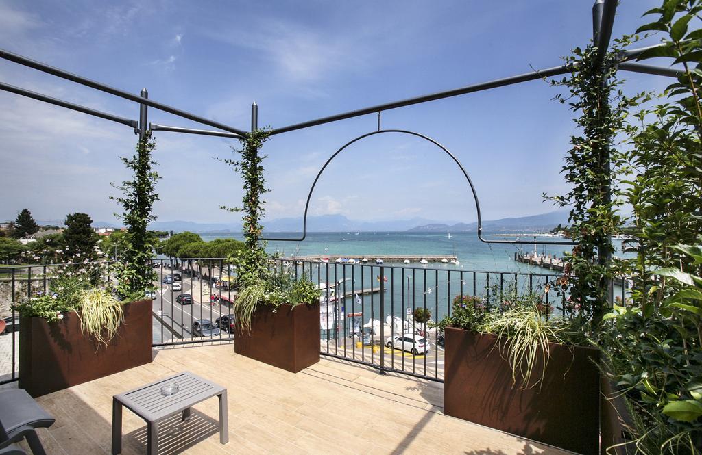 Riviera Carducci Rooms Пескьера-дель-Гарда Экстерьер фото